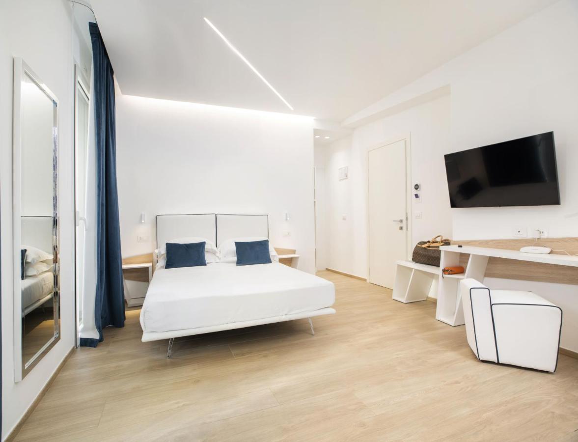 One Design Hotel Римини Екстериор снимка